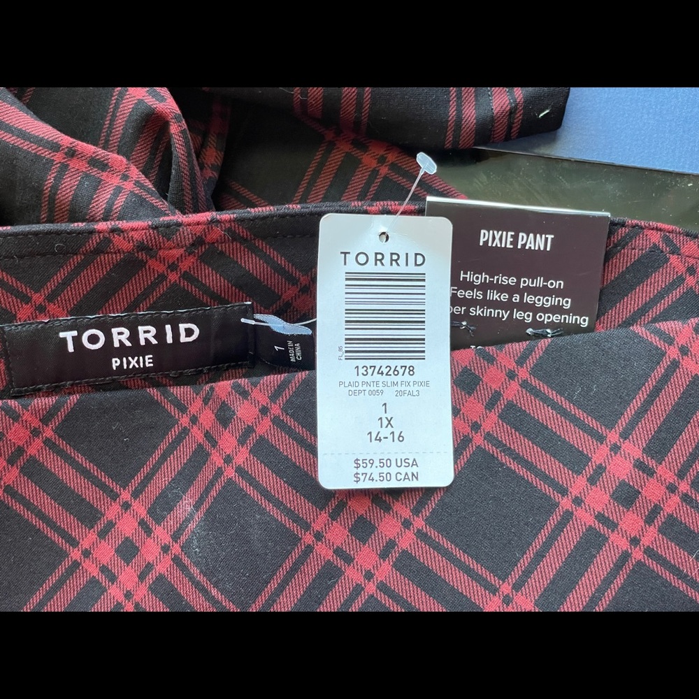 Torrid new red plaid pixie pants skinny leggings 1 1x